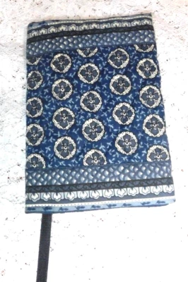Vera Bradley Indigo Book Cover Very Good Pre Owned Condition - Image 1 of 4