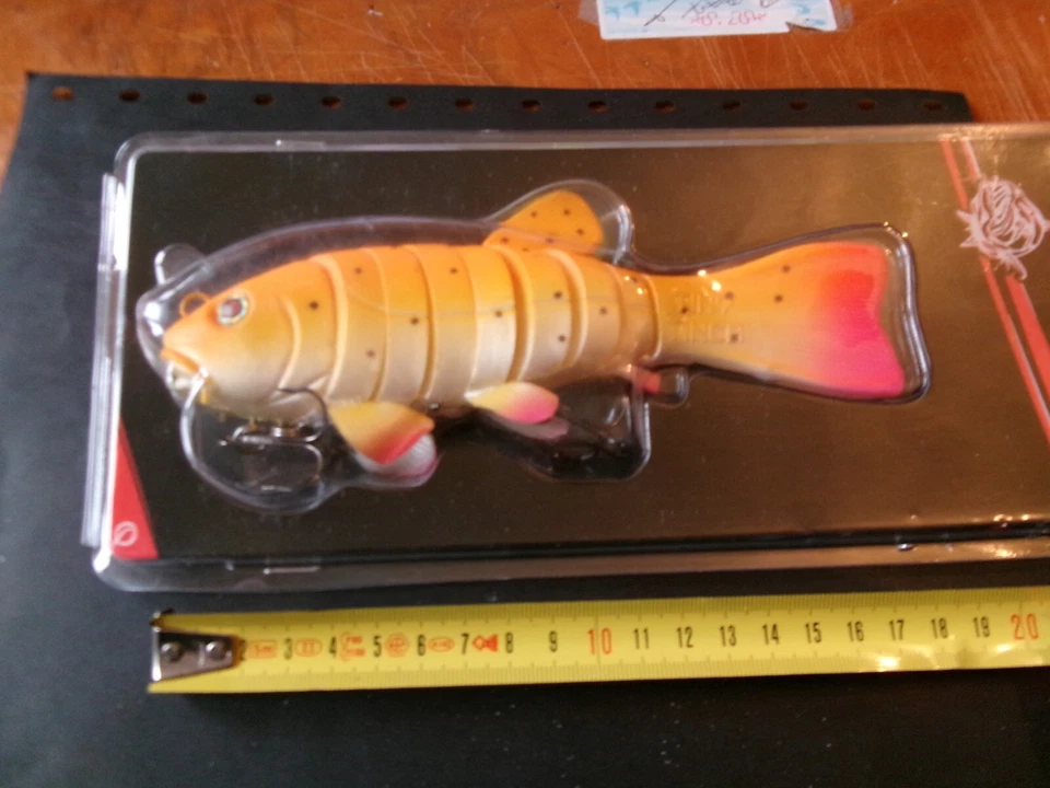 gros leurre de pêche 17 cm articulé neuf. - Photo 1/1