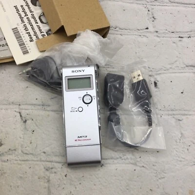 Sony ICD-UX70 USB Stereo Digital Audio Recorder Silver Auto-Playback - Image 1 of 4
