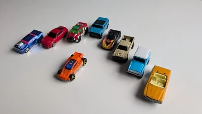 Lotto di 9 mini auto pressofuse assortite - condizioni miste - Immagine 1 di 4