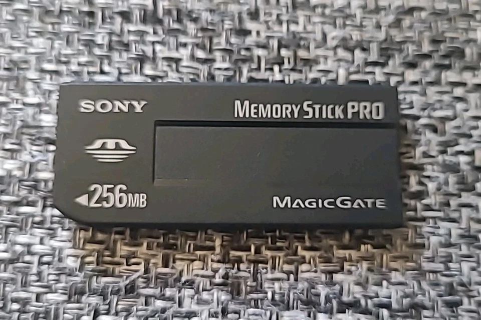 Sony Memory Stick Pro 256MB GWC Free Postage - Image 1 of 1