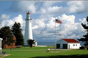 MICHIGAN LIGHTHOUSE CONTINENTAL CHROME POSTKARTE Fort Gratiot, St. Clair River - Bild 1 von 2