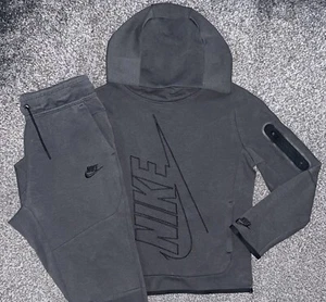 Nike Tech Tracksuit Ltd Ed Grey Kids Size M/L Age 10-13yrs GoodCond RRP£160 - Picture 1 of 24