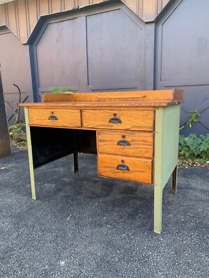 老式中世纪钢制书桌橡木顶部金属储物抽屉工业 — 第 1/4 张图片