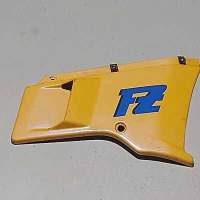 CARENADO DELANTERO DERECHO ORIGINAL YAMAHA FZ750 GENESIS 1985 PANEL INFERIOR Foto 1 de 4