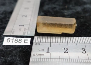 CITRINE NATURELLE non chauffée transparente de Madagascar 4,6gr baton brut - Picture 1 of 5