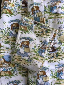 vintage 1970 Childs COT 2 SHEET PILLOW CASE set HOLLY HOBBIE style CRAFT FABRIC - Picture 1 of 11