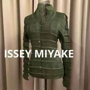 ISSEY MIYAKE Tops M Women 241206095 - Picture 1 of 8