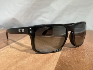 *Solo marcos* OAKLEY OO9102-F055 HOLBROOK NEGRO 57-18 - Imagen 1 de 7