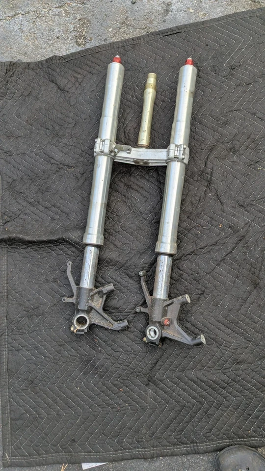 01-03 Suzuki GSXR600R OEM Front Forks Suspension Set with Lower Triple Tree Clam - Image 1 of 4
