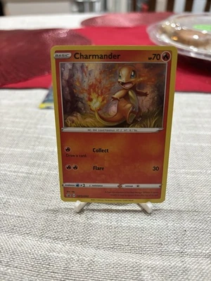 Charmander SWSH092 SWSH: Sword & Shield Promo Cards Holo - Image 1 of 4