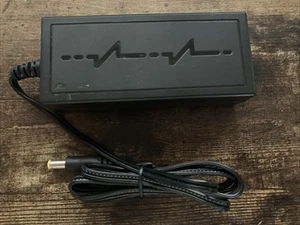 Adaptador Fuente de Alimentación/Conmutación Modelo STD-4013P 100-240V, DC 12V 50/60Hz - Imagen 1 de 3