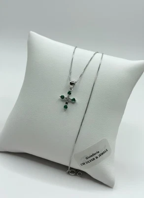 Collana Croce con Zirconi Verdi in Argento 925 – Eleganza Brillante - Immagine 1 di 4