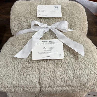 POTTERY BARN SHEARLING FAUX FUR QUEEN QUILT SET (2) STANDARD SHAMS STONE (TAUPE) - Image 1 of 4
