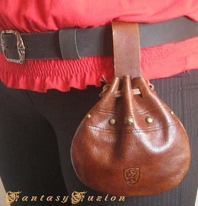 Medieval Celtic Lion Leather Belt Pouch - Picture 1 of 2