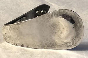Beautiful Mid-Century German PERLI Hand Hammered 835 Silver Brooch Pin Clip - Picture 1 of 4