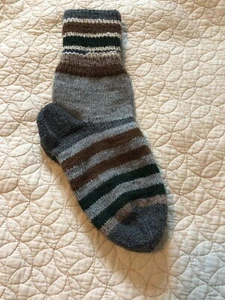 New Hand Knitted 100% Wool Stripe Socks Size 7-8 - Picture 1 of 3