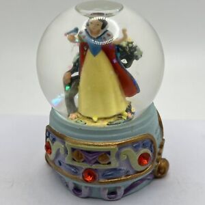 Disney Snowglobe Snow White Small Snowglobe Garnished With Red Rubys
