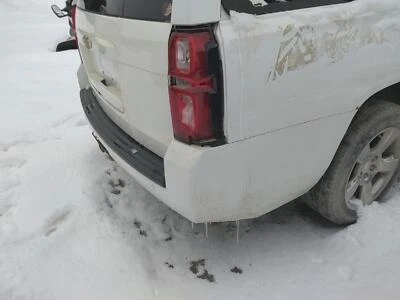 15 CHEVY/GMC SUBURBAN 1500 SERIES Summit White Gaz Rear Bumper - Image 1 of 3