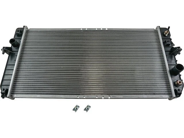 DIY Solutions 67BK82C Radiator Fits 1997-2004 Buick Park Avenue Radiator Foto 1 de 1