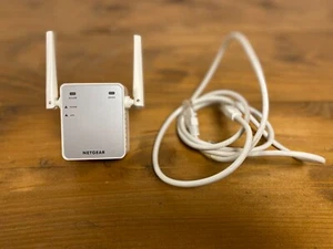 Netgear  N300 WiFi Range Extender / Internet Booster (Model: EX2700) - Picture 1 of 8