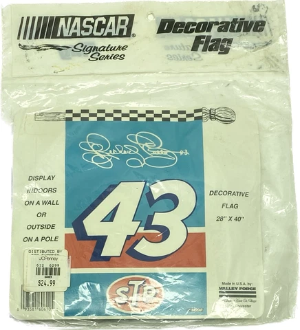 VTG NASCAR Racing Collectible Richard Petty 43 STP Blue 28”x40” NEW OLD STOCK Cover