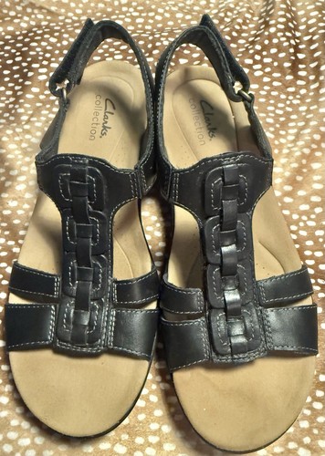 Clarks Laurieann Kay sandali con cinturino a T in pelle da donna taglia 7 5 M neri