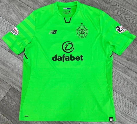 Celtic 2017/2018 Third Football Shirt Soccer Jersey Hayes #15 Size XL Cover