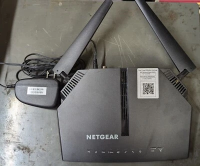 NETGEAR AC1200 High Speed WiFi Cable Modem C6220 - Image 1 of 3