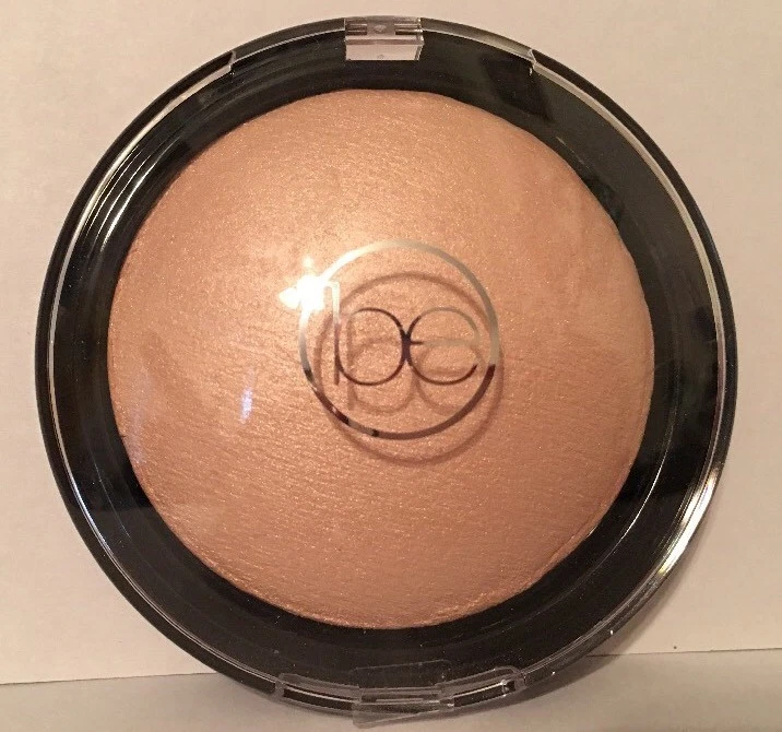 Beauticontrol Light Glow Highlighting Power. Discontinued Item & Last Chance - Image 1 of 2