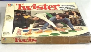 Twister Das Spiel, das dich in Knoten bindet - Bild 1 von 2