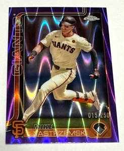 2025 Topps Chrome Purple Raywave Mike Yastrzemski #40 15/150 Giants - Picture 1 of 2