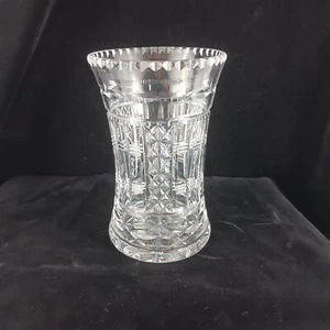 Vintage Elegant Bridge Crystal Cut Glass vase FREE P&P - Picture 1 of 8