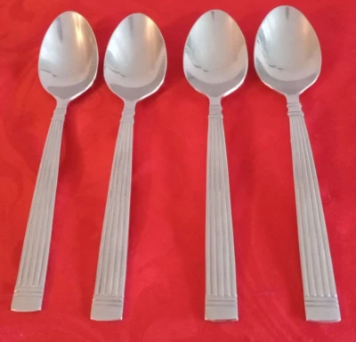 Farberware acero inoxidable Alexa lote de 4 cucharas soperas 7 5/8" casi nuevo pulido Foto 1 de 4