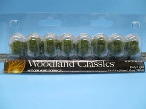 WOODLAND SCENICS - REALISTIC TREES - EARLY LIGHT - 3/4" - 1 1/4" (8 TREES) - Picture 1 of 2