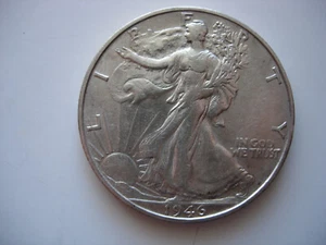 1946-S ALMOST UNCIRCULATED BETTER DATE WALKING LIBERTY SILVER HALF DOLLAR-L1340 - Picture 1 of 2