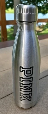 Botella de agua marca "rosa" nueva de metal de 17 oz. Plata con letras negras.   SKU 7 Foto 1 de 4