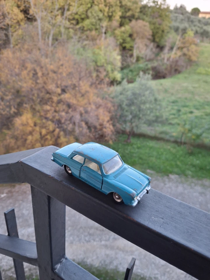 Dinky Toys Ford Taunus 12M Meccano France 1/43 S38 63 SGDG - Immagine 1 di 4