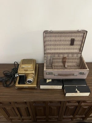 Proyector Deslizante Braun Paximat De Colección - 4 Bandejas, Cable Remoto, Estuche - Sin Probar Foto 1 de 4