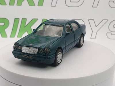 Mercedes Benz E 320 Welly 1/40 Verde 1995 - Immagine 1 di 4