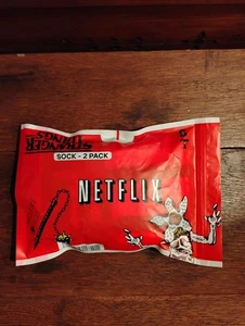 Stranger Things Limited Edition Netflix Socken 2er Pack Neu Halloween - Bild 1 von 3