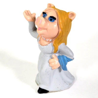 FIGURA PVC VINTAGE MUPPET SHOW MISS PIGGY 2.25" SCHLEICH 1977 JIM HENSON Foto 1 de 4