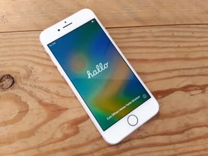 Apple iPhone 8 Smartphone A1905 4,7" Écran Retina 64 Go iOS LTE 12 MP Argent - Photo 1 sur 7