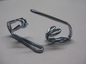 SILVER CURTAIN HOOKS - HEADER TAPE PENCIL PLEAT - STRONG SOLID METAL STEEL RAILS