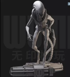 1/24 Resin Dog Alien Monster Unassembled Unpainted - Picture 1 of 3