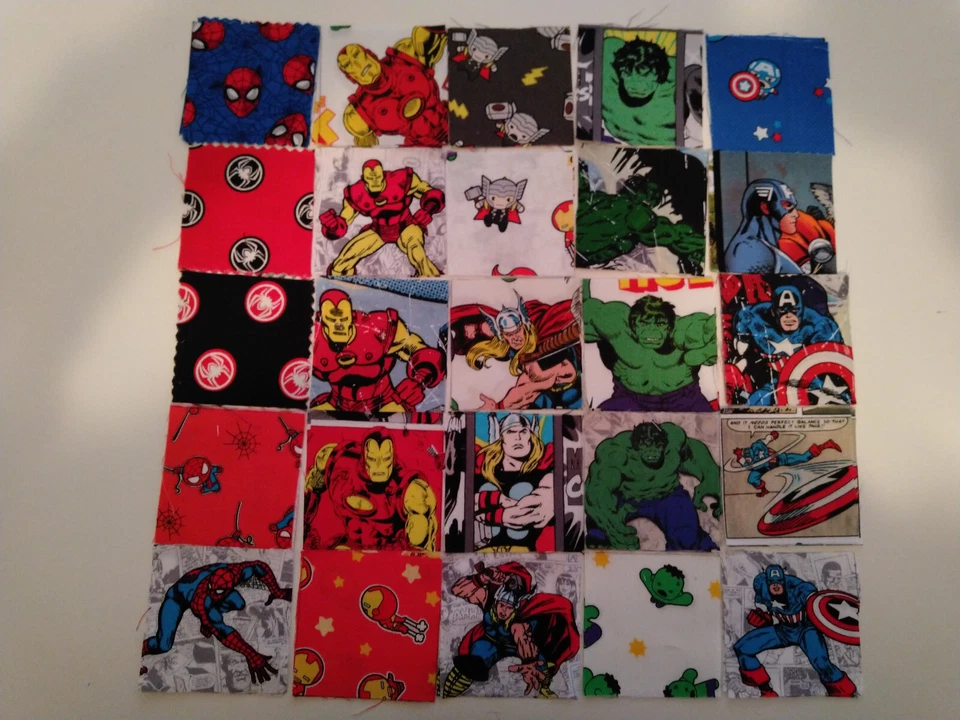Marvel Hulk Spiderman Thor 2,5 pulgadas cuadrados restos acolchado tela de costura Foto 1 de 1