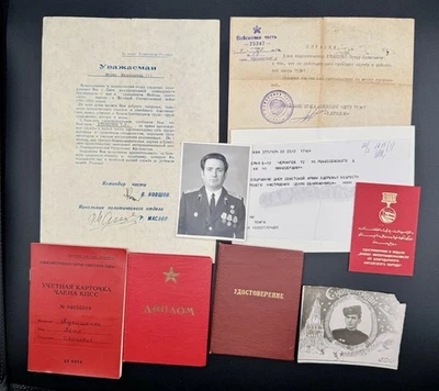 Grupo soviético de medallas, fotos y documentos - Servido en Alemania Oriental / Afganistán Foto 1 de 4