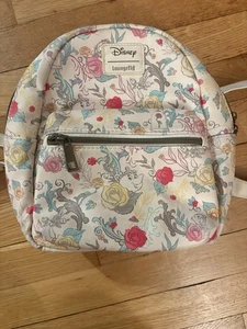Mini Mochila Floral Chip Potts Loungefly Disney Personajes de La Bella y la Bestia - Imagen 1 de 9