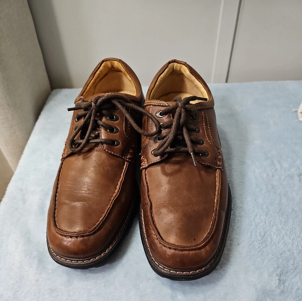 CHAPS Mens Brown Leather Dress Oxford Lace Shoes size 8M  96-6018 - Image 1 of 4