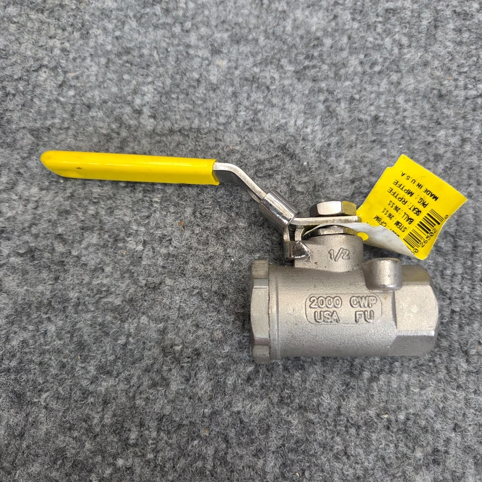 Apollo SS Ball Valve FNPT 1/2 in 7610327A